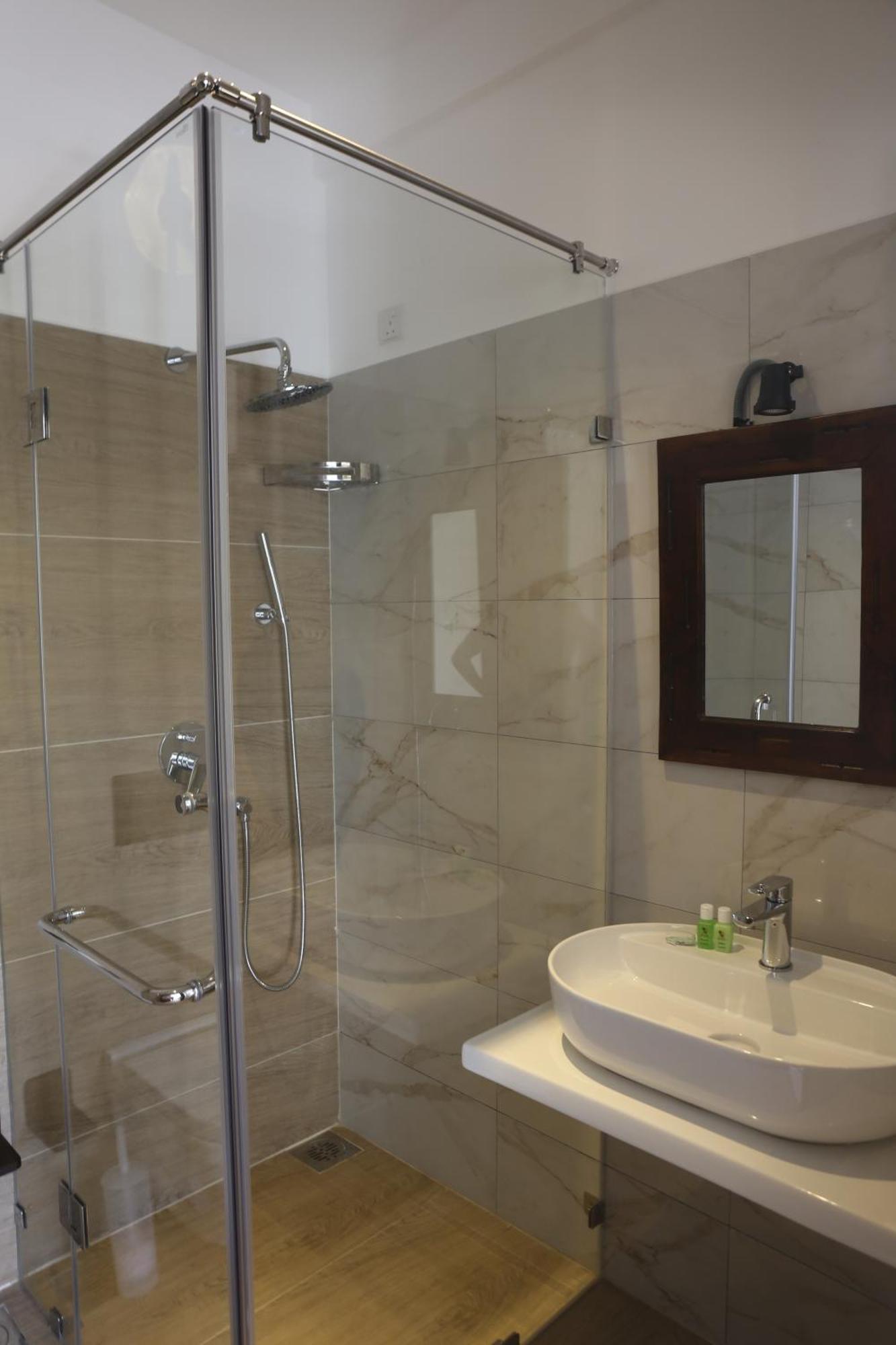 Amanda Beach Resort Passikudah Экстерьер фото